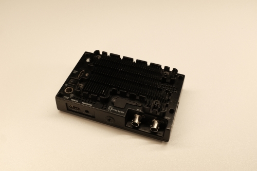 TVlogic VFM-058W #2Bought used and never used by me.For 1/4“ screws below.